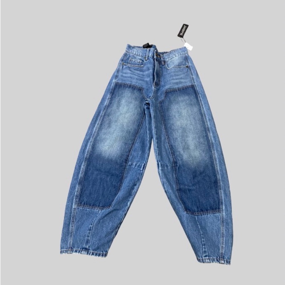 NWT Blank  NYC the Bowery barrel LegBlue Flare & Wide Leg Jeans